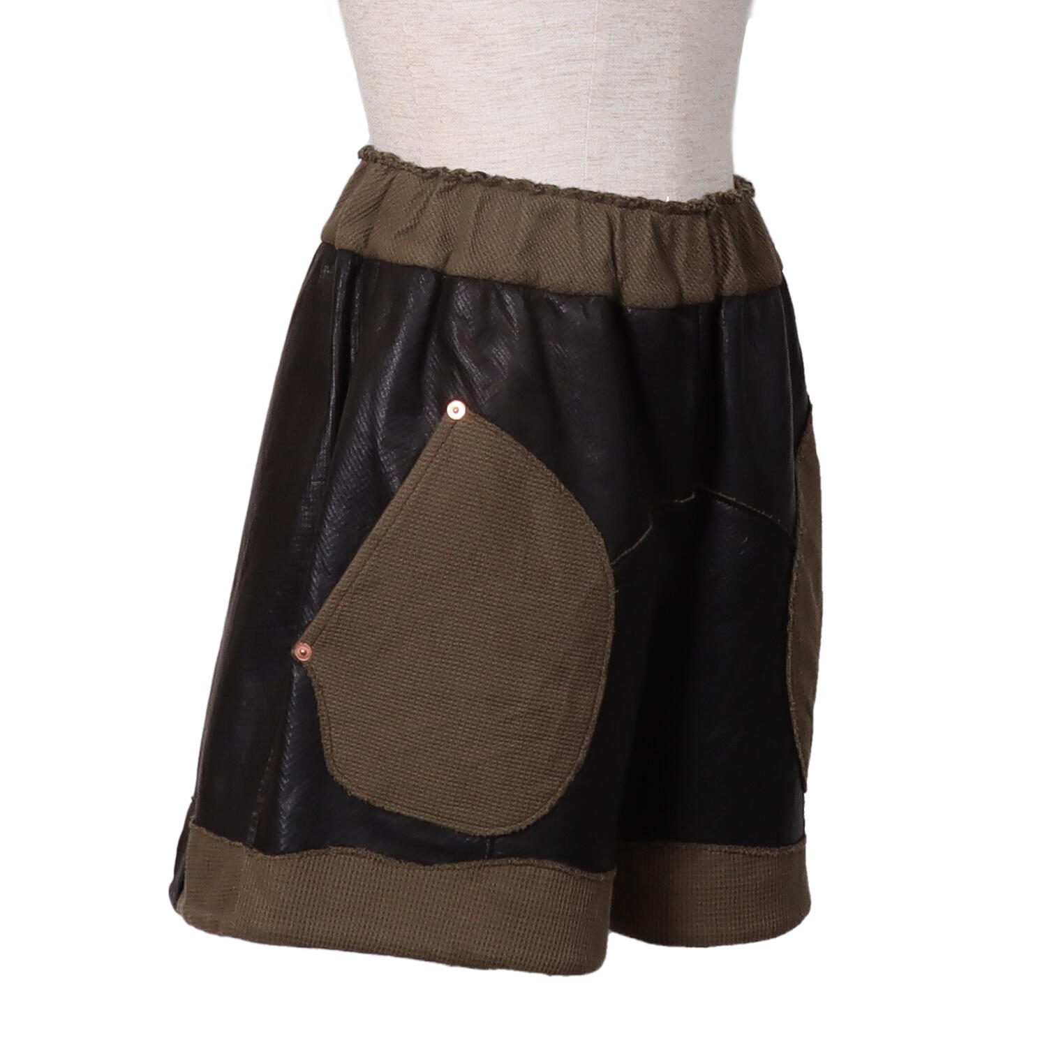 MOQUIP(モキップ)|鹿革 切り替え レザーショートパンツ|日本革市