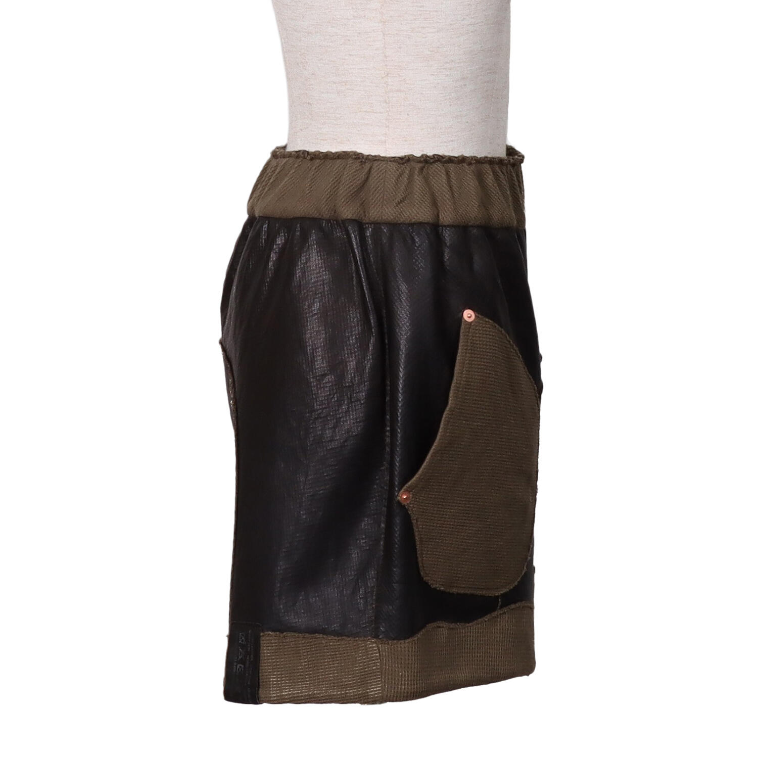 MOQUIP(モキップ)|鹿革 切り替え レザーショートパンツ|日本革市