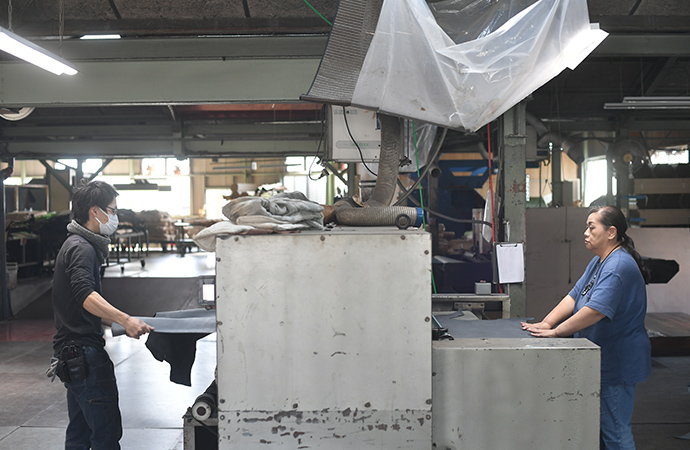 オーダー沿った仕上げをするために、アイロン系の作業は欠かせない。